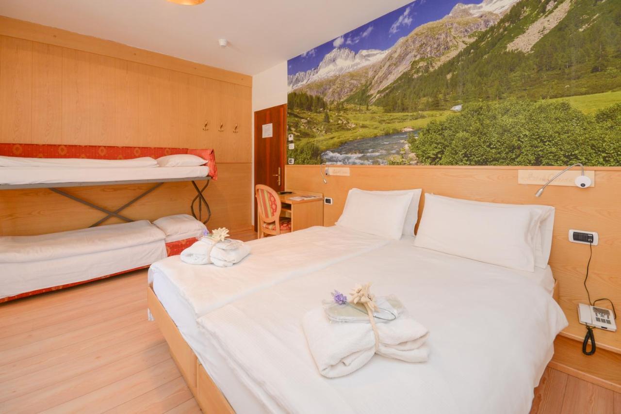 Hotel Corona 平佐洛 外观 照片