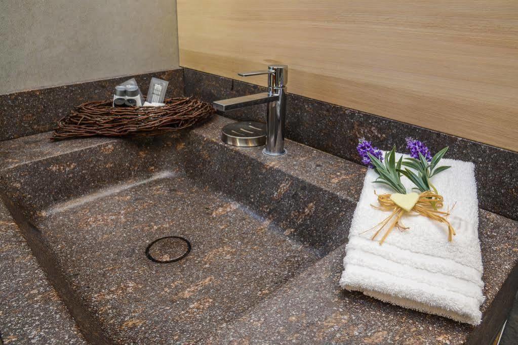 Hotel Corona 平佐洛 外观 照片